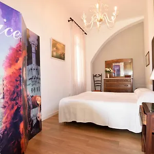 https://san-giacomo-apartment.hotelinveneto.com
